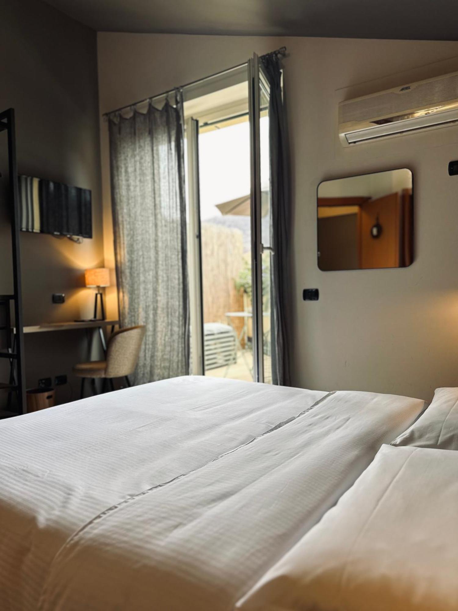 Hotel Ristorante San Giuseppe Cernobbio Buitenkant foto